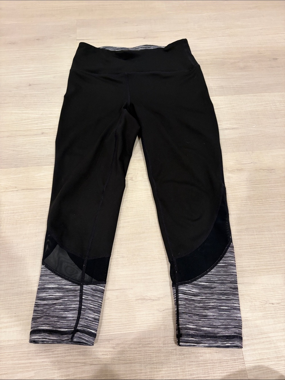 GAIAM Black Leggings with Heather Gray Cuffs
